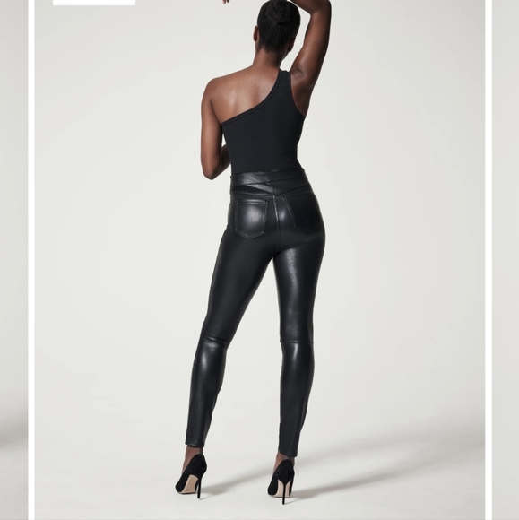 Spanx Ankle Pants Petite - Picture 1 of 10